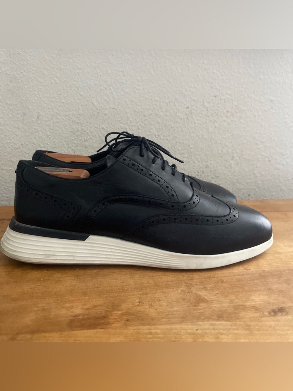 Wolf & Shepherd Crossover Longwing size 10M Black Leather Oxford Wingtip Shoes